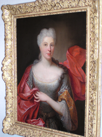 84 . Anne Larminat .